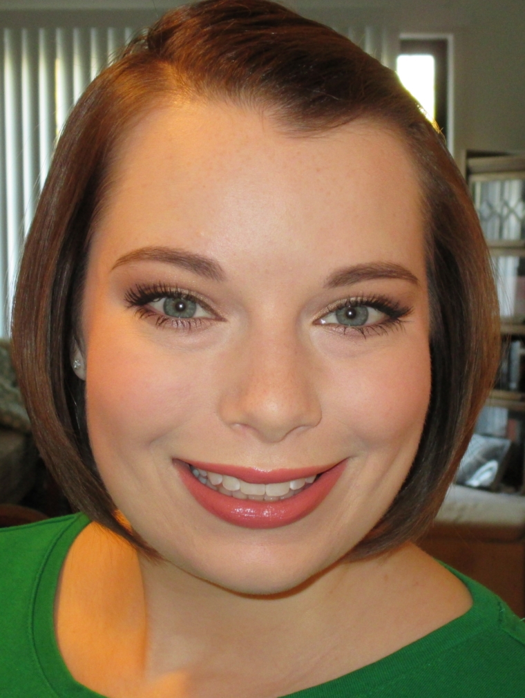 Bronze Eye Look with Neutral and Berry Lips