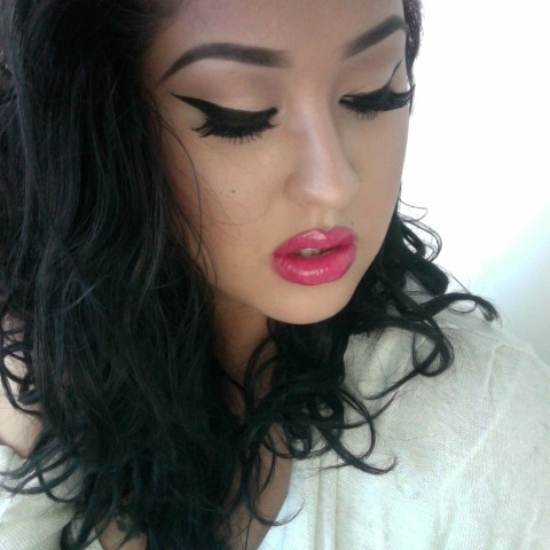 Winged Liner and Pink Lipssss