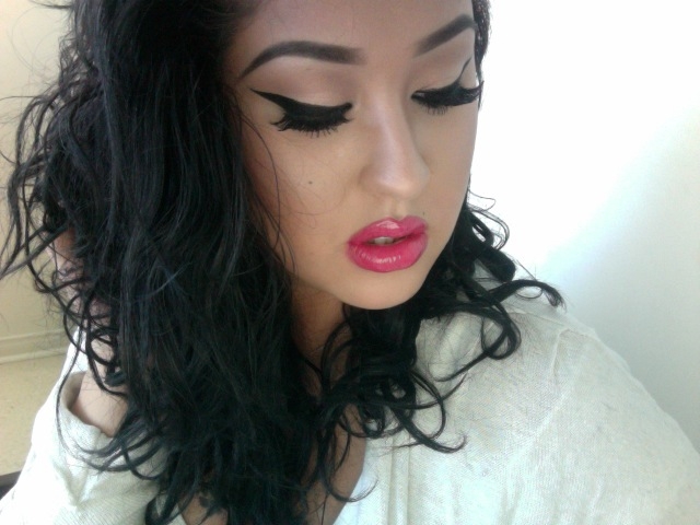 Winged Liner and Pink Lipssss