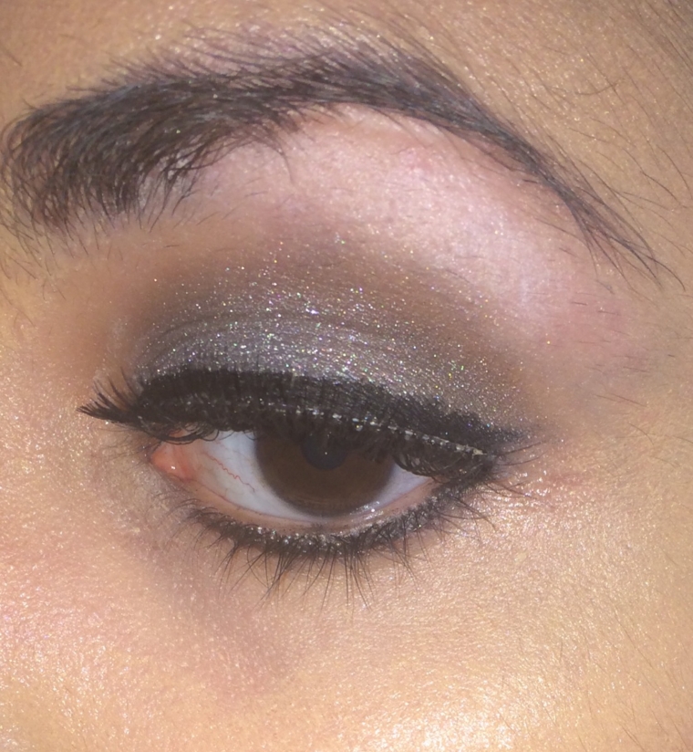 TUTORIAL: Easy Selena Gomez Inspired Silver Smoky Eye