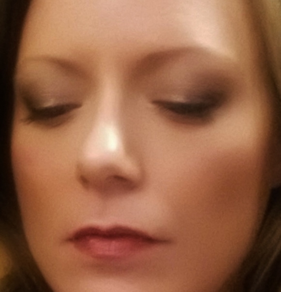 Dusty Taupe Eye + Berry Lip