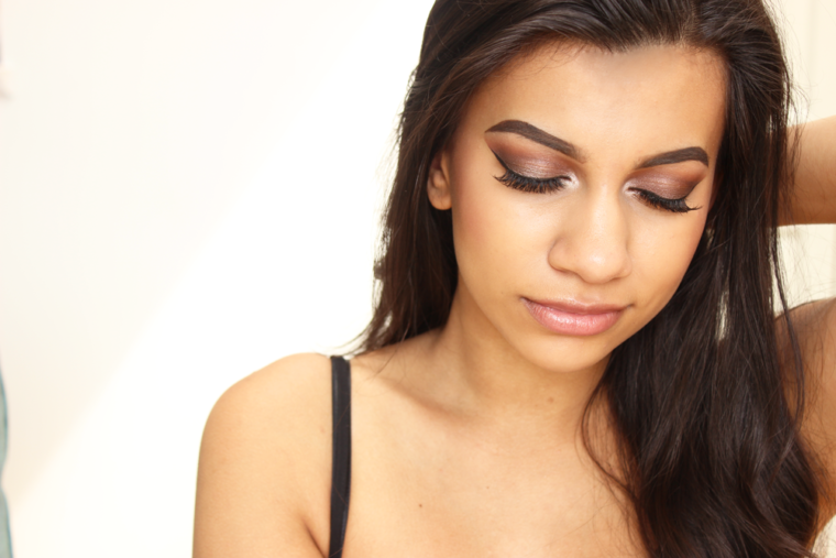 Neutral Smokey Eye
