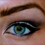 Double Winged Liner