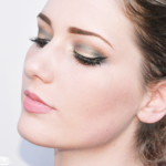 Golden Green Christmas Makeup