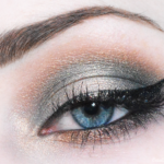 Golden Green Christmas Makeup