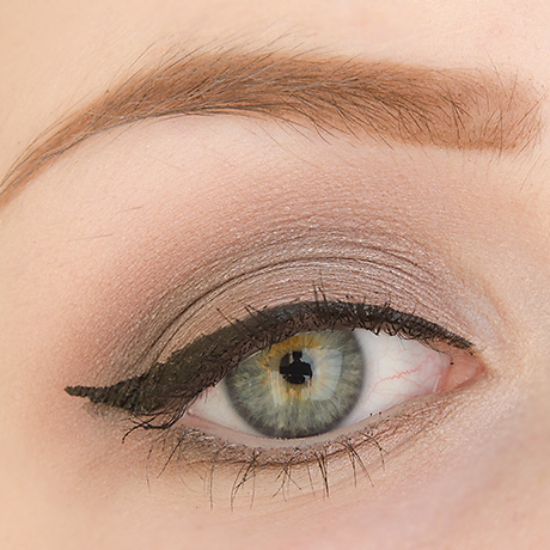 MAC Cinderella Stroke of Midnight Look