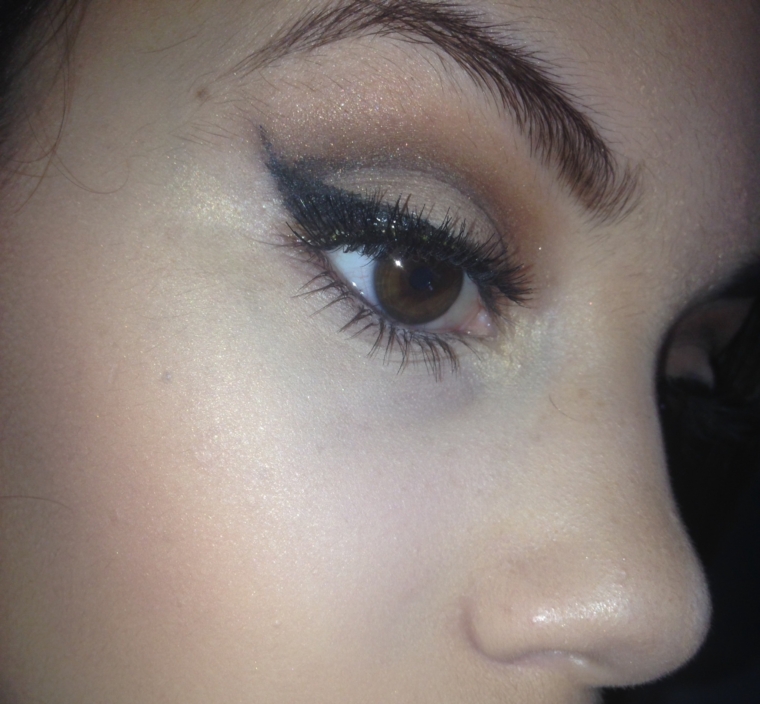 Baby Skin & Subtle Cut-Crease