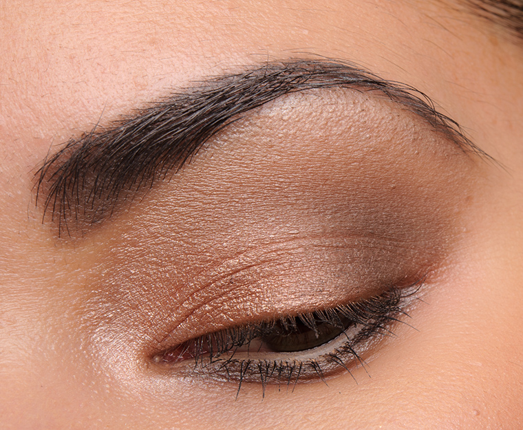 Urban Decay Naked Eyeshadow Palette Look