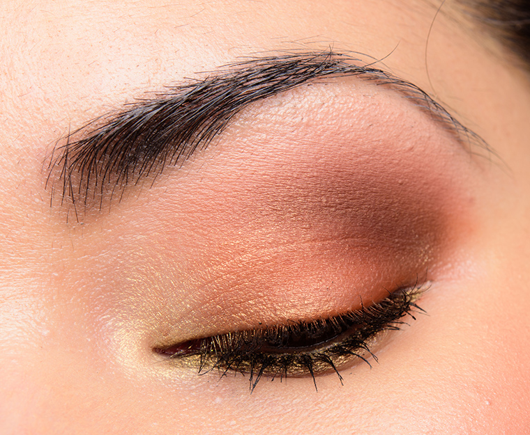 A Warm, Coppery Eye Look