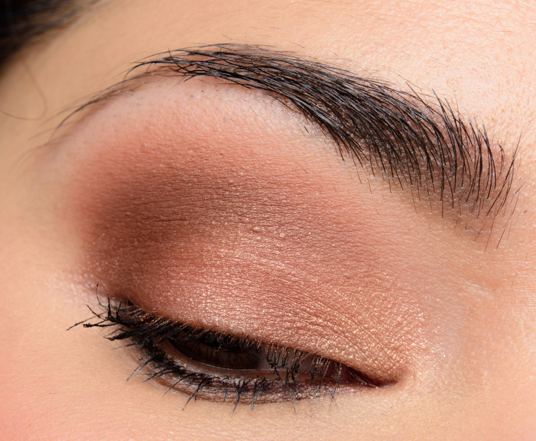 Laura Mercier Eye Art Caviar Neutral Look