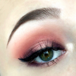 Berry Eye Look