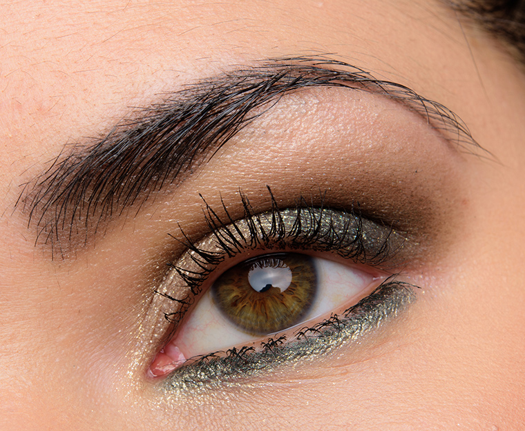 Gold & Green Eyes + Plum Lips