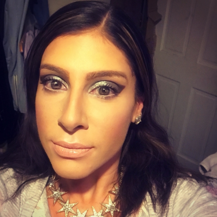 Silver metallic eye look