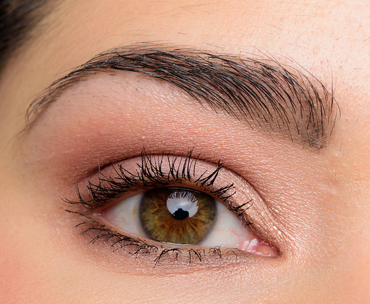 A Neutral Eye with Cle de Peau Eye Color Duos 101 & 103