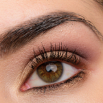 A Gold & Mauve Eye Look with Persona Identity
