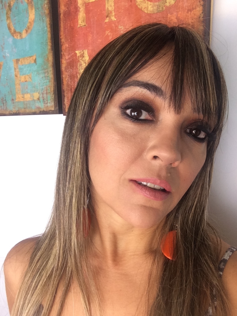 Soft Brown Smokey Eyes