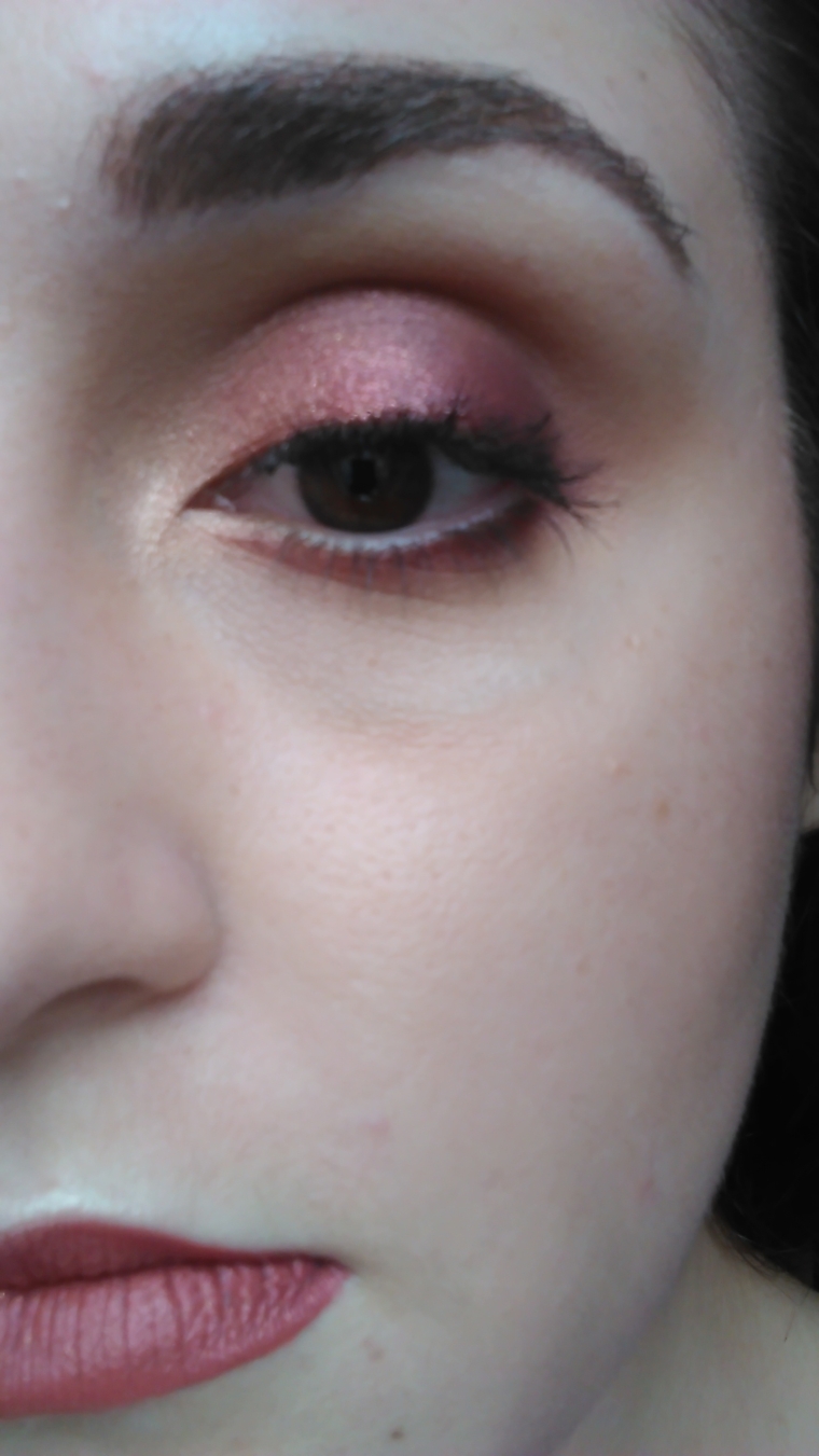 Marsala gradient makeup look