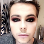 Intense red-black smokey eye