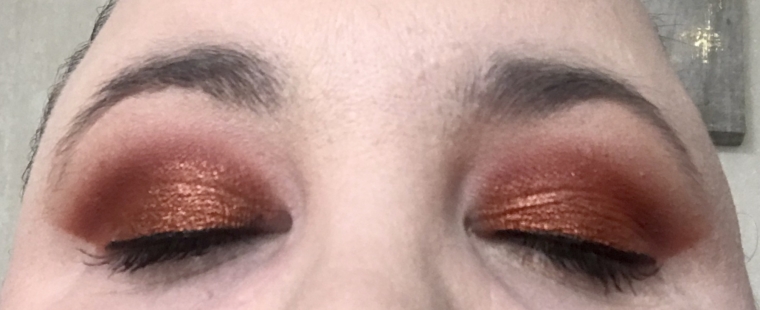 Coppery eyes