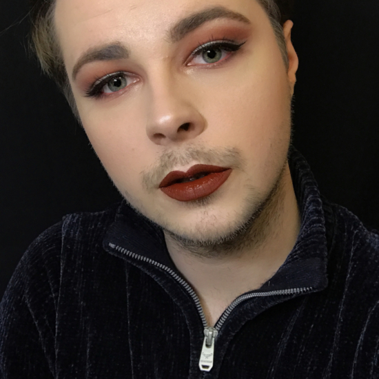 Soft full cut crease
