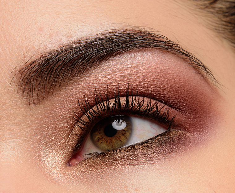 A Soft, Neutral Look with Tom Ford, Natasha Denona, Hourglass
