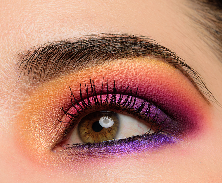 A Smoky, Sunset Eye Look Featuring Anastasia X Alyssa Edwards