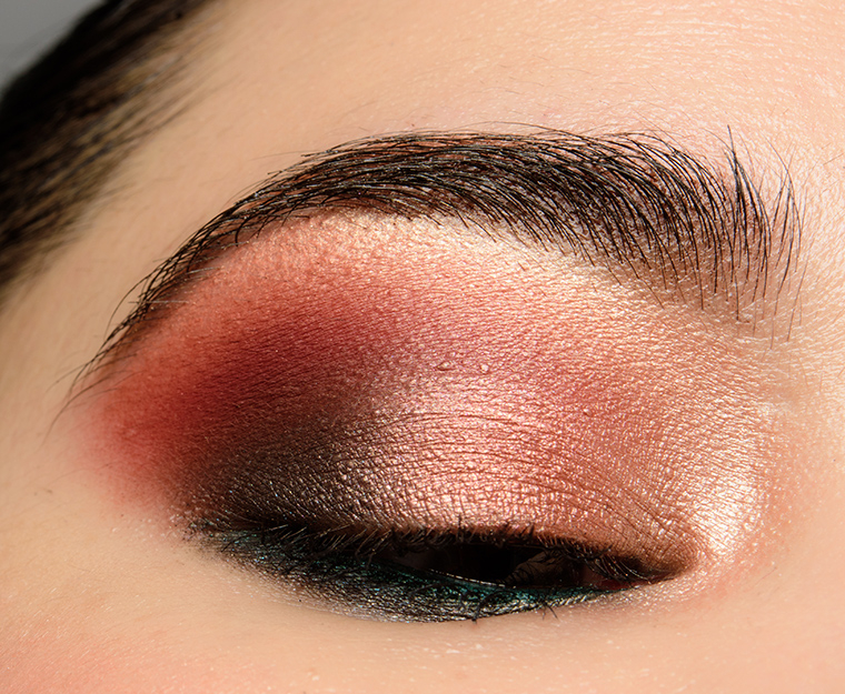 Too Faced Gingerbread Extra Spicy Eyeshadow Look - Smoky