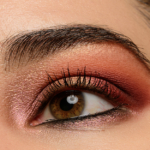 Huda Beauty Sand Haze Eyeshadow Look