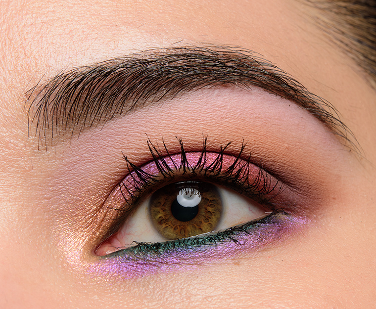Fenty Beauty Holo'daze Eyeshadow Palette Look